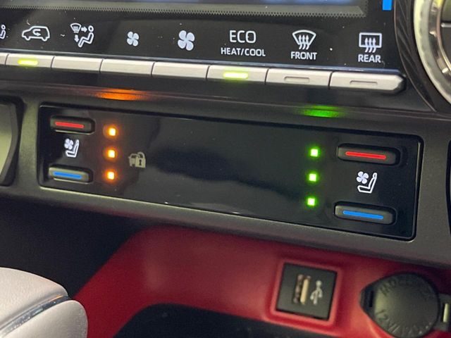 【シートヒーター】寒い日に重宝するシートヒーター！エアコンより早く温まってくれるので寒がりの人も安心ですね♪エアコンの温風は乾燥するから苦手、という方にもをおすすめです。