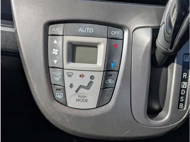車両の気になる箇所がありましたらお気軽お問合せくださいませ。担当者より、丁寧に回答させていただきます。