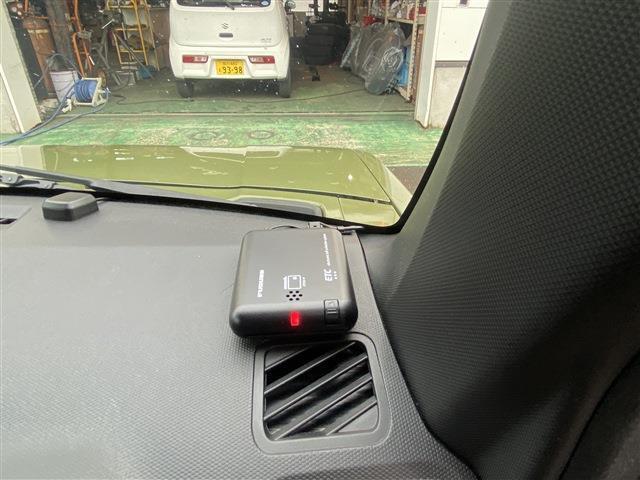高速道路で便利なETCも装備です。