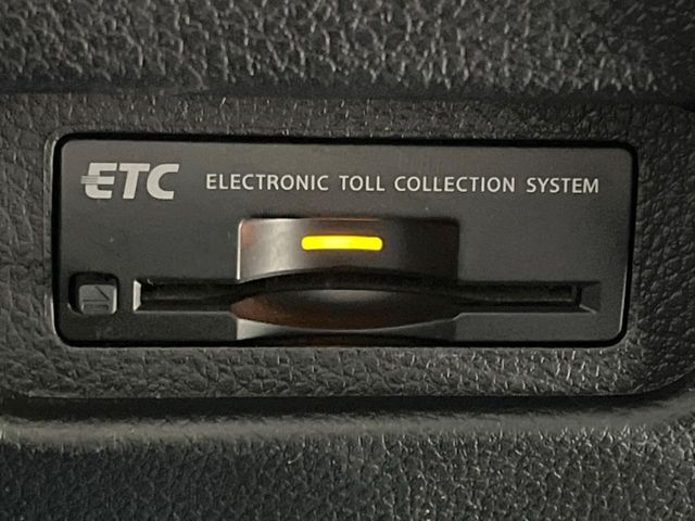 【ETC】高速道路の料金所をストレスなく通過！話題のスポットやサービスエリアに多い「スマートIC」利用時は必須のアイテムです。当店でセットアップを実施、ご納車当日からすぐにご利用いただけます！