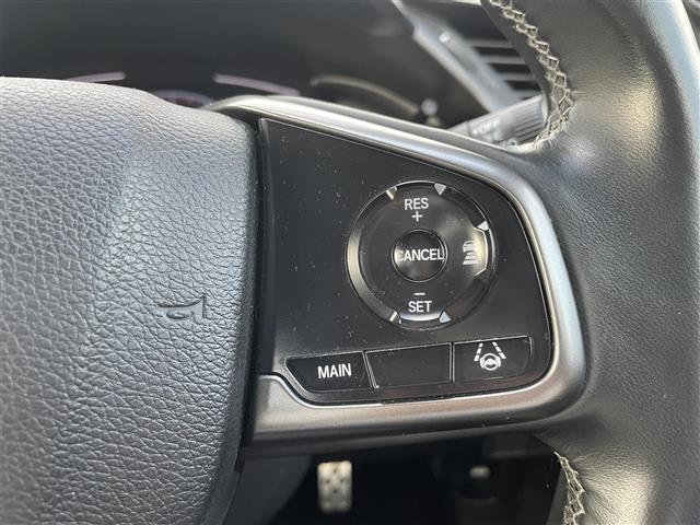 気になる車はすぐにお問い合わせください！画面右側の0066から始まる無料ダイヤルからお問い合わせ下さい！専門スタッフがお車のご質問にお答えいたします！