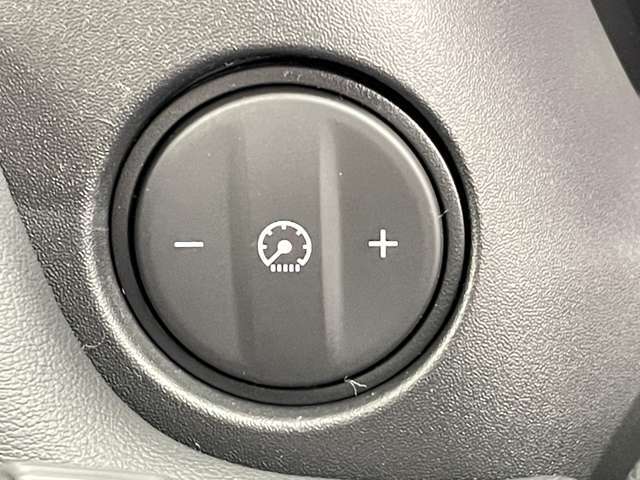 【運転席操作部】快適なドライブを楽しむための機能が装備されています！運転席から触れるので、使いやすいです！除菌プランいれていただくと、さらに清潔で安心していただけます！
