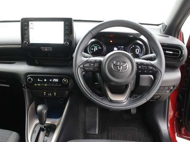運転席廻りです。