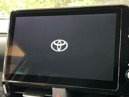 【10.5インチ　ディスプレイオーディオ】大画面のディスプレイはAppleCarPlayやAndroidAutoが利用可能。大きな画面でスマホナビアプリ等が利用いただけます♪