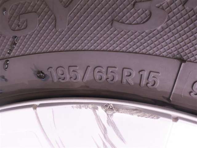 195/65R15　   タイヤサイズです。　タイヤのご相談も石川トヨペットカローラにお任せください