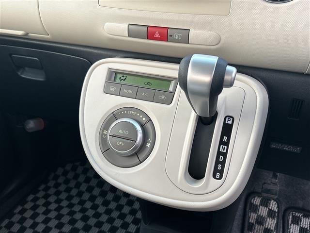 【シフトレバー】『シフトレバー』の画像になります。写真の内容に関してご不明点、ご質問等がございましたらお気軽にガリバー店舗までお問い合わせください。