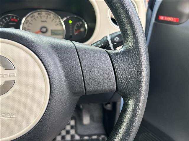 【ハンドル】『ハンドル/ステアリング』の画像になります。写真の内容に関してご不明点、ご質問等がございましたらお気軽にガリバー店舗までお問い合わせください。