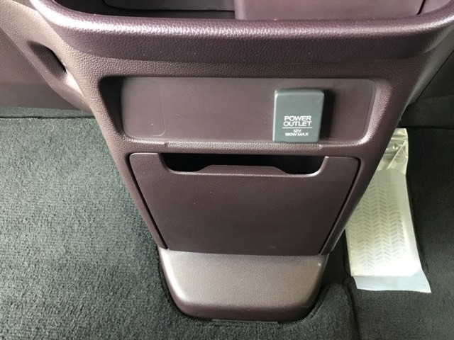 アクセサリーソケットが付いています。