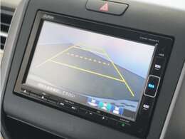 ◆バックカメラ◆リバースにするだけで映ります、後方の安全確認や、狭い駐車場での車庫入れ、雨の日や夜間など視界の悪い時に便利です！安全にバックする為には欠かせない装備です。