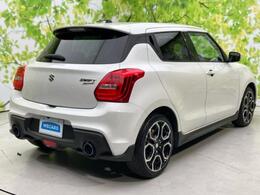 全国に店舗を展開しているのでどこでもお取り寄せが可能です！この車が気になるけど遠方だから・・・と諦める必要はありません！※別途陸送費が必要です。