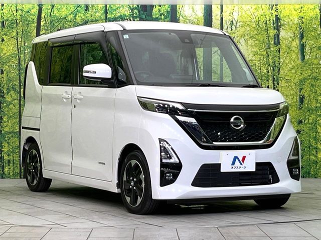 大好評のボディコーティング「弾スプラッシュコート」もご納車までに施工可能。通常のガラスコートと異なる、耐久年数6年の無機質ガラスコーティングが、ボディをキレイな状態に保ってくれます。