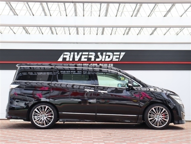 神奈川でお車を探すなら リバーサイド 。