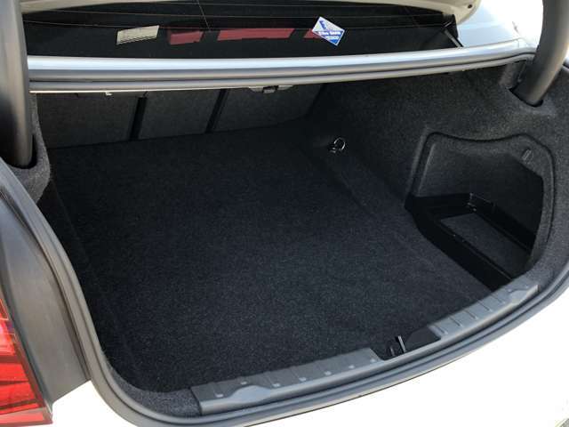 荷室の大きさは、日常使いはもちろんのこと、旅行や帰省などの荷物が多い移動であっても不便を感じることは少ないでしょう。