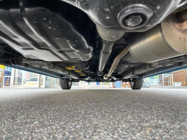 下廻りの防錆塗装【鎧】やマフラーの耐熱シルバーコーティングも施行可能ですのでご相談下さい♪