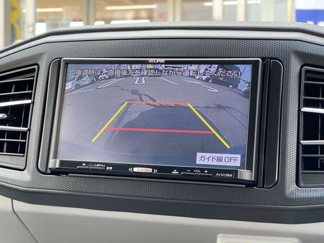 【バックカメラ】付で方向確認も安心です。狭い駐車場や後方確認しにくい場所で活躍します♪駐車が苦手な方にもオススメな便利機能です！