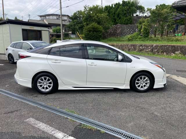 当展示場は”　近鉄　桔梗が丘駅　”から徒歩10分程度の距離に位置しています。公共交通機関でお越しの際は駅まで送迎いたします。遠慮なくお声がけ下さい。