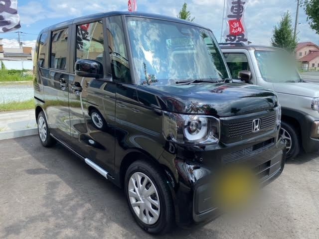 ☆お車への装備品、社外パーツの取り付けや、注文、相談など何でも承っております！ナビ、エンジンスターター、スタッドレスタイヤなど何をしていいのかわからない時はすぐご相談ください！☆