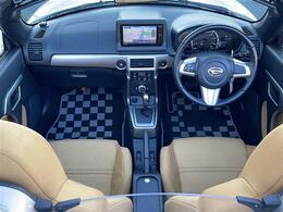 【　オ【インパネ全体】全方位で視界が広く、高い目線で運転もしやすいです！ートエアコン　】車内温度を感知して自動で温度調整をしてくれるのでいつでも快適な車内空間を創り上げます！