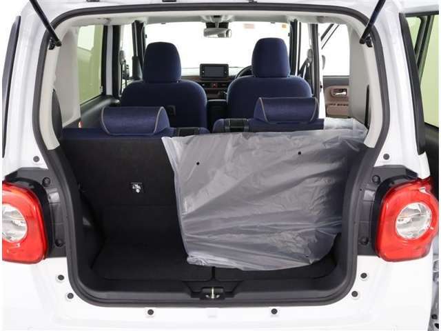 広々としたラゲージスペースを備えています。大きなものや長さのある荷物もしっかりと積み込めます。