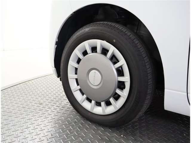 クールに決まっていますよ。さり気なく、スタイリッシュな感じです。やり過ぎよりもこのくらいのデザインがお洒落ですね。