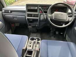 車輛本体価格には『ご納車前の法定点検整備費用』と『安心の保証』が含まれております。当店の近隣にお住まいのお客様は【お支払総額】でお乗り頂けます。県外の方は陸送等のご相談もありますので、ご連絡ください。