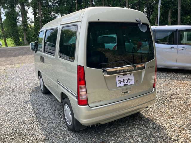 車輛本体価格には『ご納車前の法定点検整備費用』と『安心の保証』が含まれております。当店の近隣にお住まいのお客様は【お支払総額】でお乗り頂けます。県外の方は陸送等のご相談もありますので、ご連絡ください。