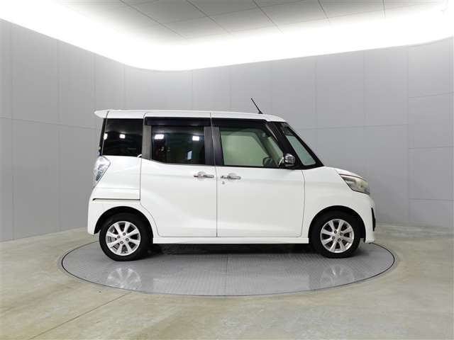 消耗部品も交換済み。点検整備後、オイルやワイパーゴムなどの消耗部品は事前に交換しています。※一部交換していない車もございます。詳しくは販売店スタッフまでおたずねください。