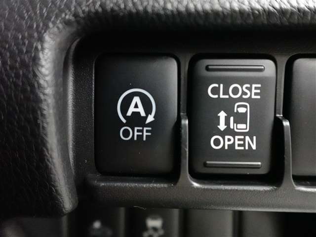 アイドリングストップ機能搭載車です。