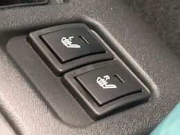 【シートヒーター】寒い日に重宝するシートヒーター！エアコンより早く温まってくれるので寒がりの人も安心ですね♪エアコンの温風は乾燥するから苦手、という方にもをおすすめです。