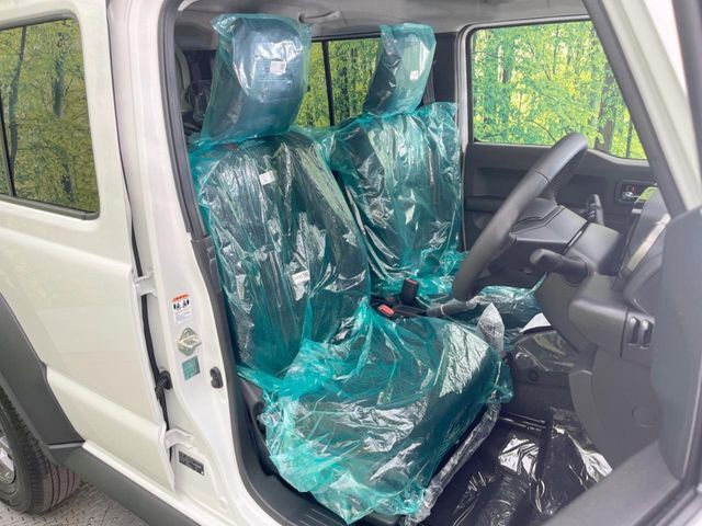 もちろん車内はキレイです♪よりクリーンな状態をキープしたいお客様には『ナノゾーンコート』がおすすめ！新型コロナウイルス対策や、除菌・消臭に効果を発揮し多くの方にご好評いただいております。