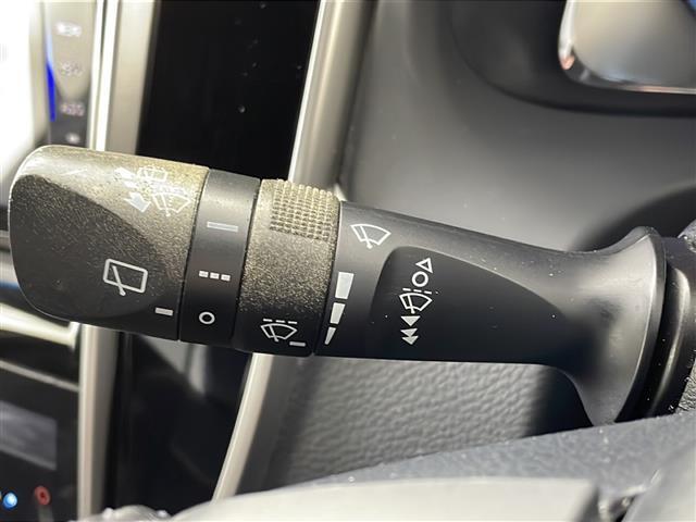 【その他】このクルマ限定で使える装備品が付いています！使い方などはぜひ実際に店舗にお越しいただき、専門スタッフにお尋ねください！