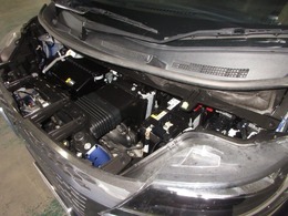 内装、外装、エンジンルームの隅ずみまでクリーニングを実施してお渡しします！プロが仕上げをしましたからピッカピカですよ～！点検整備もきっちり実施いたします。