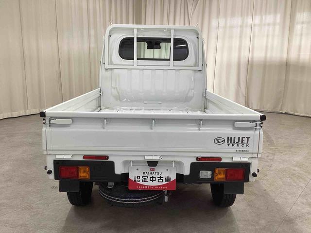 車両後方からの写真になります♪