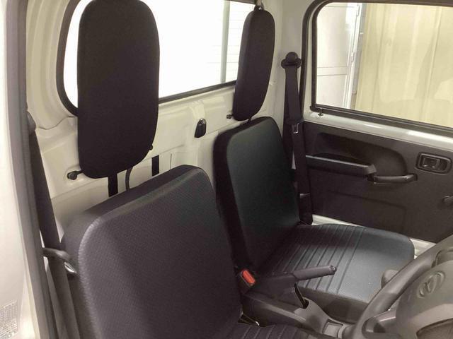 運転席・助手席全体像です