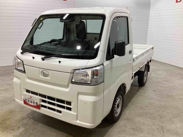 車両左斜め前方からの写真になります♪