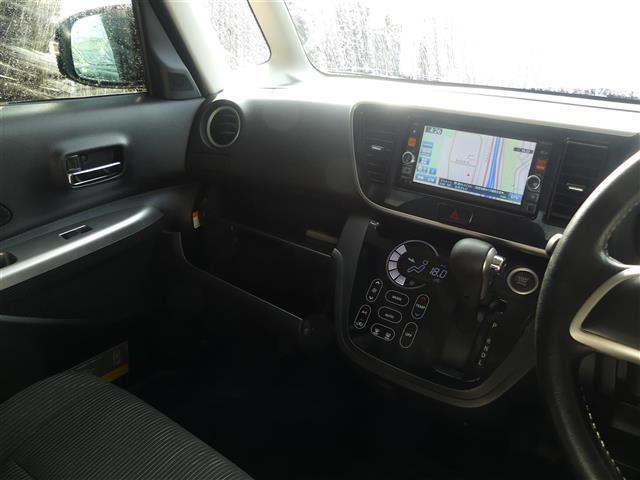 【運転席操作部】快適なドライブを楽しむための機能が装備されています！運転席から触れるので、使いやすいです！除菌プランいれていただくと、さらに清潔で安心していただけます！
