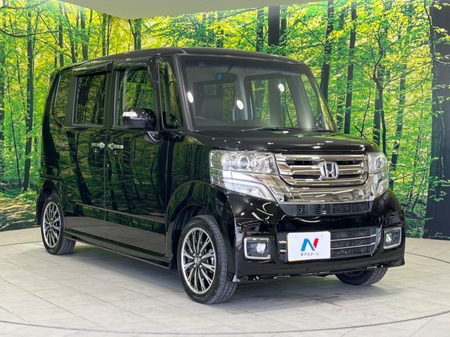 大好評のボディコーティング「弾スプラッシュコート」もご納車までに施工可能。通常のガラスコートと異なる、耐久年数6年の無機質ガラスコーティングが、ボディをキレイな状態に保ってくれます。