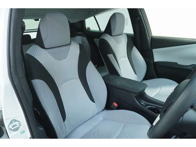 【自社ローン埼玉】自社ローン専門中古車販売★オトロン春日部店★ボディーから内装までゆっくりとご覧ください！ご希望であれば弊社カーライフアドバイザーがお車の状態等ご説明いたします！