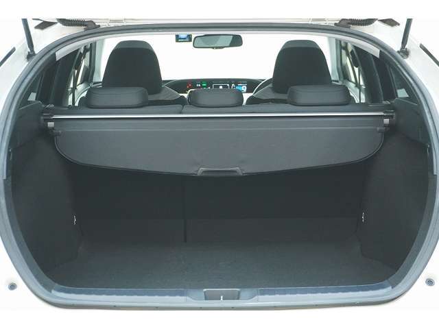 【自社ローン埼玉】自社ローン専門中古車販売★オトロン春日部店★総在庫数500台！他店舗の車両も当店にてご購入出来ます！高級セダンや室内広々のミニバンまで多くの車種を取り揃えております。