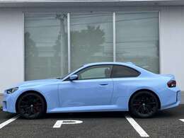 BMW Premium Selection 2年間走行距離無制限保証、安心もBMWクオリティ。BMWメカニックによる360度チェックの納車前点検。交換基準に達した部品があれば、BMW純正部品だけを使用し整備した後にお引渡しします。