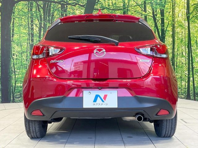 安心の最長10年・走行無制限保証（有償）をご用意。保証内容も充実はもちろん、無料点検＆オイル交換や、年中無休の全国・24時間ロードサービスも付帯されておりますのでご安心下さい。