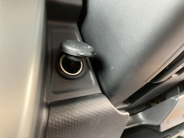 アクセサリーソケットが付いています。