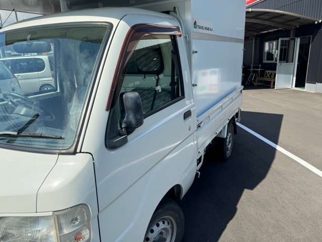 お車磨いてお渡ししております！