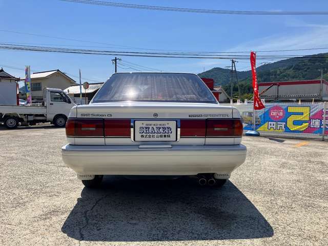 こちらの車輌は、倉庫に保管しておりますので、現車確認をされるには事前にご予約をお願いしております。ご予約の無い場合は対応出来ない事もございますので、予めご了承下さい。