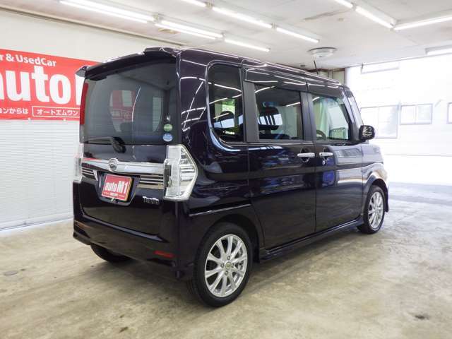 車内もキレイで嫌なニオイもありません。