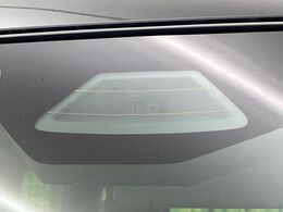 【スズキ　セーフティサポート】走行中に前方の車両等を認識し、衝突しそうな時は警報とブレーキで衝突回避と被害軽減をアシスト。より安全にドライブをお楽しみいただけます。