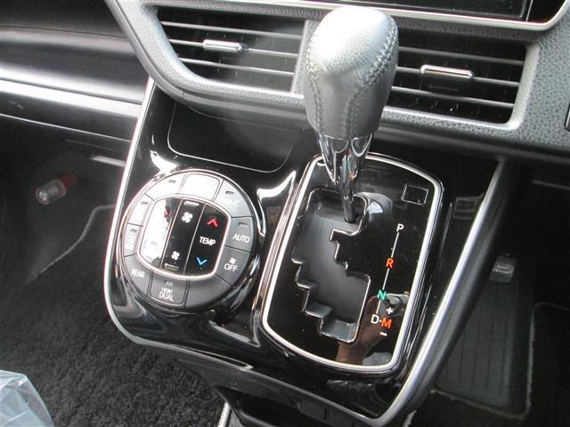 気になる車はすぐにお問い合わせください！画面右側の0066から始まる無料ダイヤルからお問い合わせ下さい！専門スタッフがお車のご質問にお答えいたします！