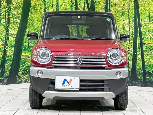 弊社では、全車『修復歴なし』のお車のみ取り扱っております。専任バイヤーによる厳選した仕入れの後、入庫後の車両チェックを行い、ネクステージが認定した高品質な中古車をご提供しております。