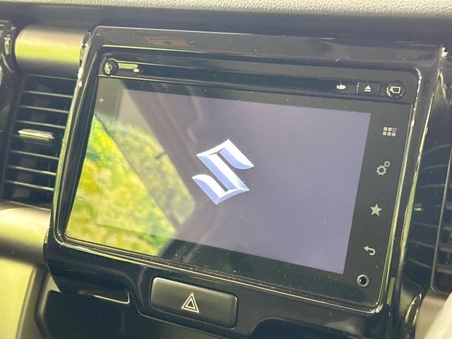 【純正ナビ】人気の純正ナビを装備。オーディオ機能も充実しており、Bluetooth接続すればお持ちのスマホやMP3プレイヤーの音楽を再生可能！毎日の運転がさらに楽しくなります！！