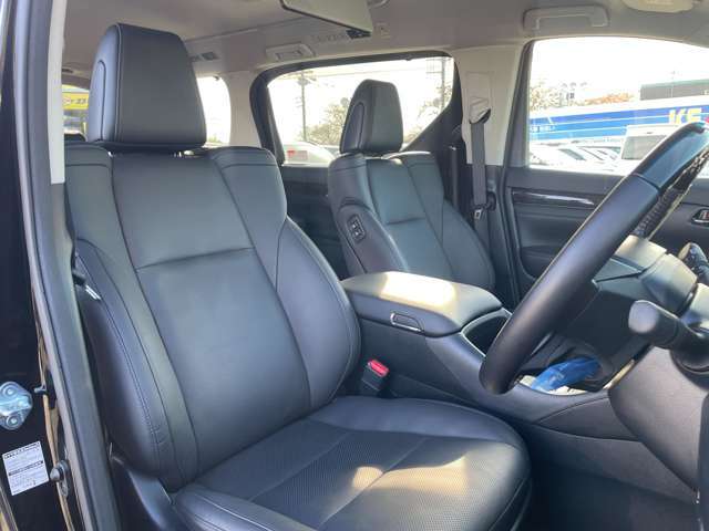 当社店頭買取入庫車！オークション仕入れの中間マージンをカットしたダイレクト販売で高品質車を低価格にてご提供しております！！マージンが省かれる分お得な価格を設定致しました！